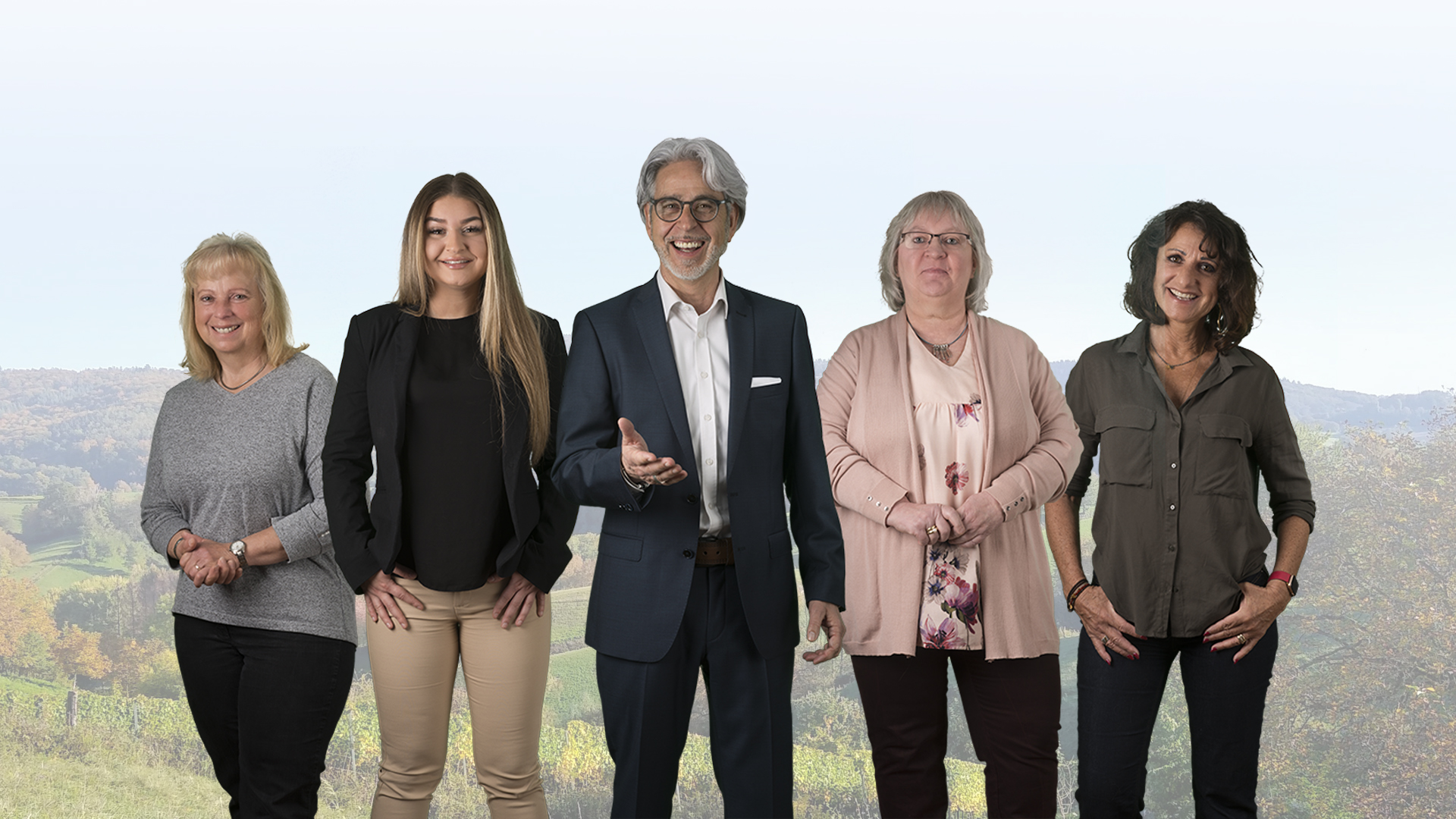 Das Team der Generalagentur Bernd Sandtner. Von links nach rechts: Gabriele Zeitler, Dolunay Sahan, Bernd Sandtner, Manuela Weidmann und Gabi Weiss. Fotos: Michael Rinner